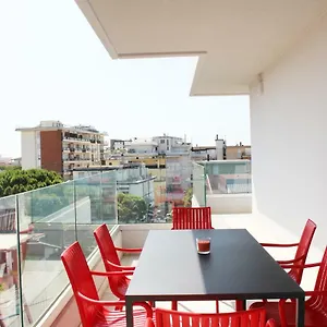 https://dainese-apartments-casa-miriam.hotelslidodijesolo.com