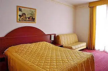 **  Hotel Mary Rose Lazise Olaszország