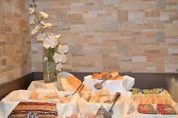 Hotel Mary Rose Lazise 2*,